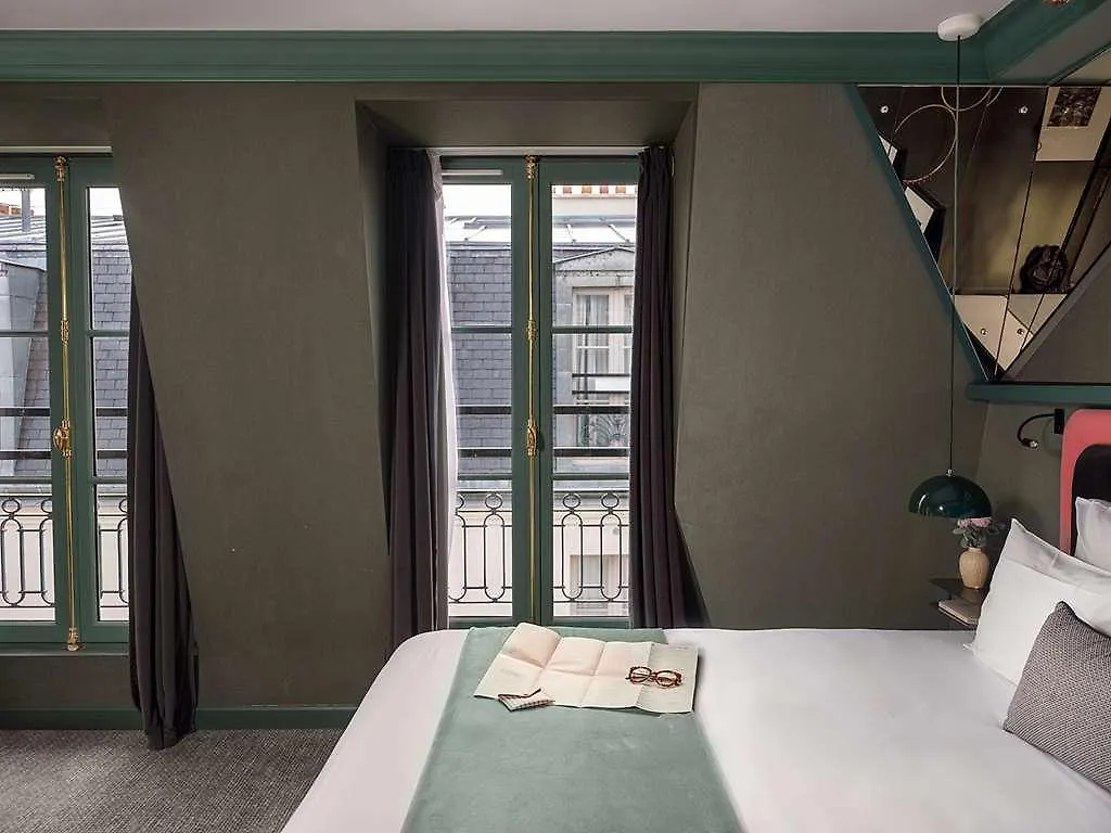 Bob Hotel Париж